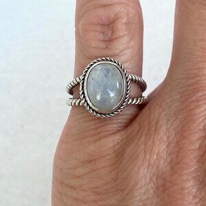 Sterling Silver 925 Oval Bezel Set Moonstone Twisted Split Shank Ring Sz 4.5